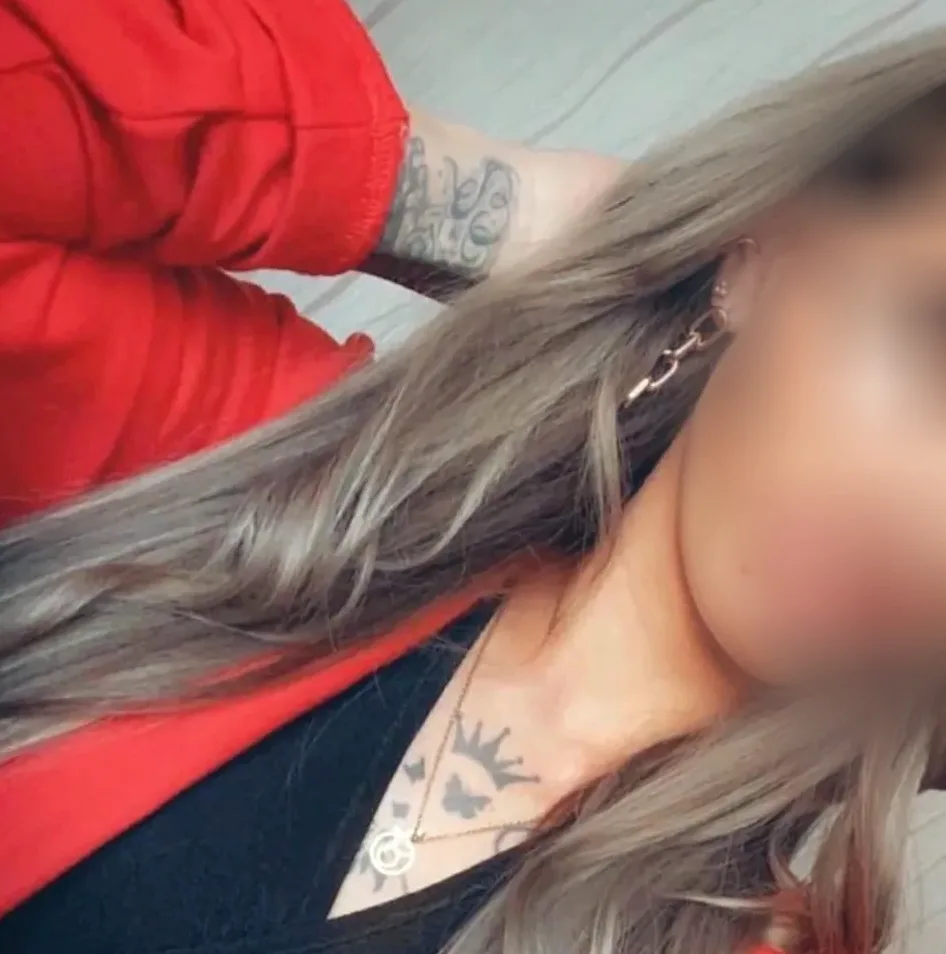 Elisa, 32
