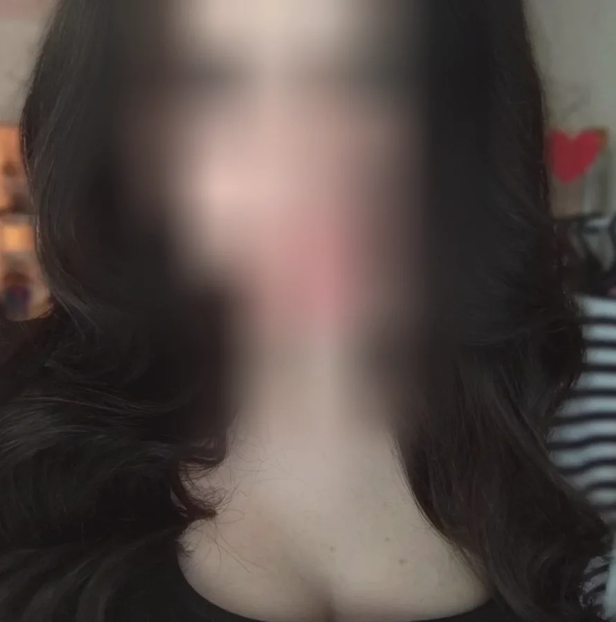 Larissa, 21