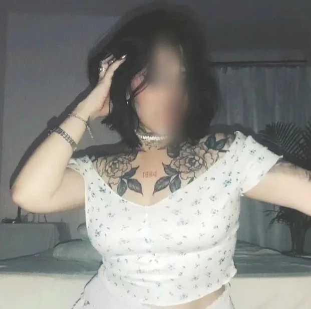 Marie, 28