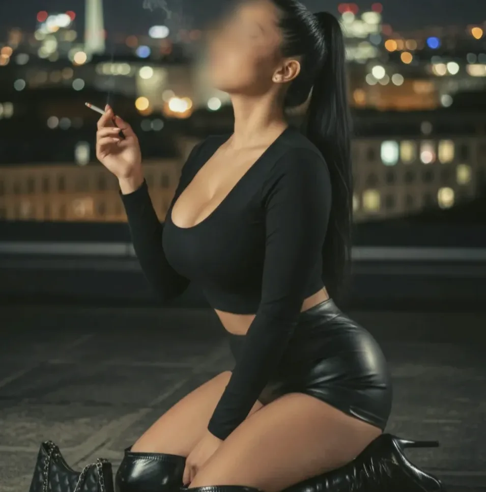 Rebecca, 34